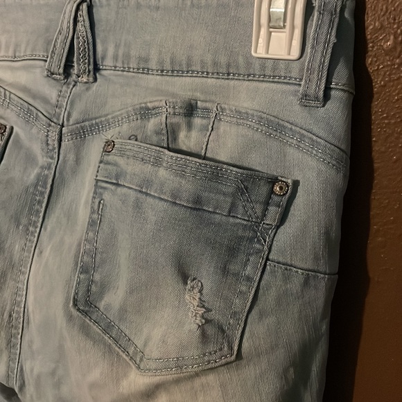 Booty Distressed tight skinny jeans size 5 or Small/Medium - Picture 9 of 13